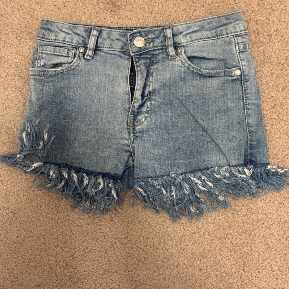 Frayed Hem Denim Shorts